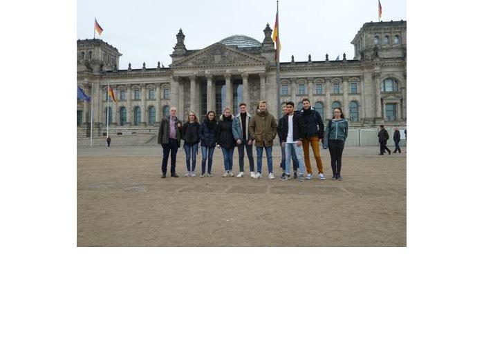 La bande devant le Bundestag